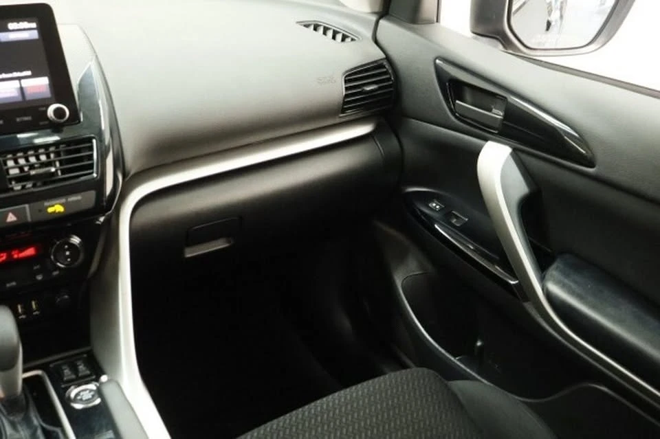 2023 Mitsubishi Eclipse Cross - Image 16 of 20