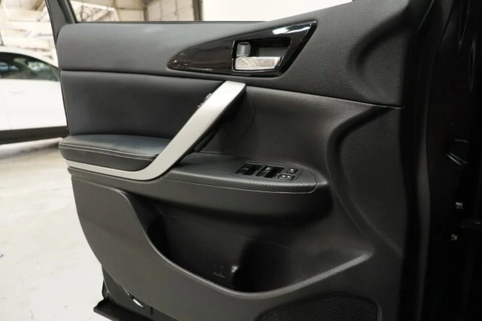2023 Mitsubishi Eclipse Cross - Image 17 of 20