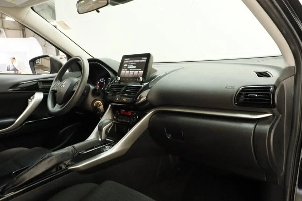 2023 Mitsubishi Eclipse Cross - Image 13 of 20