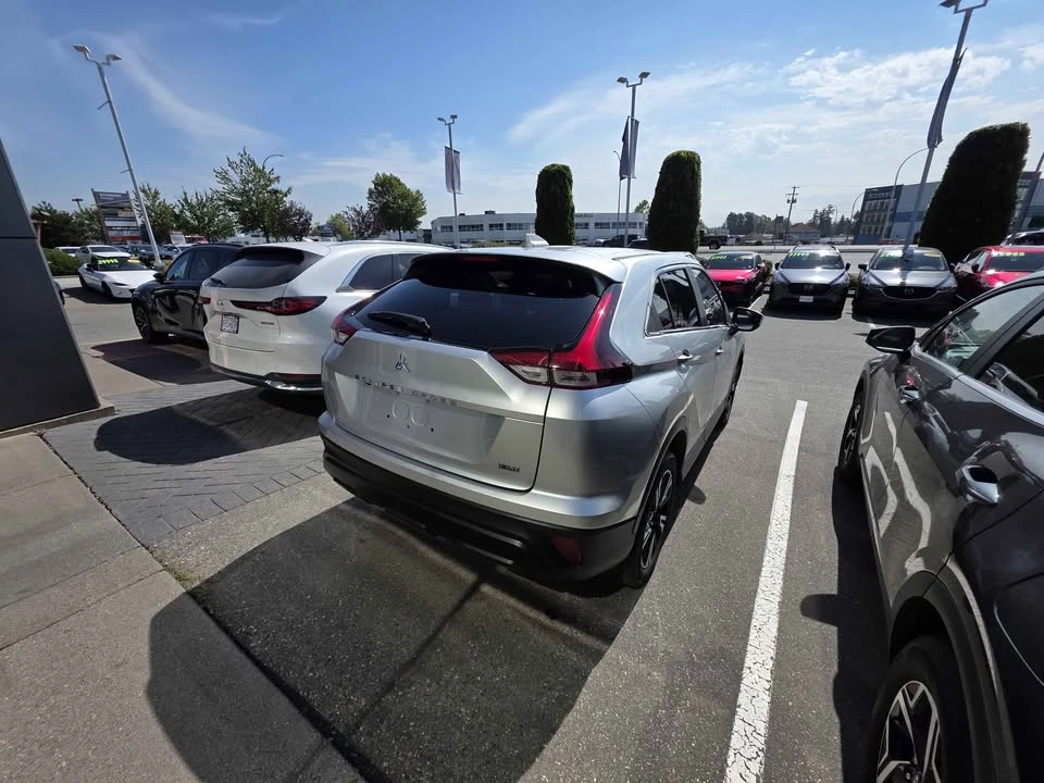 2023 Mitsubishi Eclipse Cross - Image 8 of 9