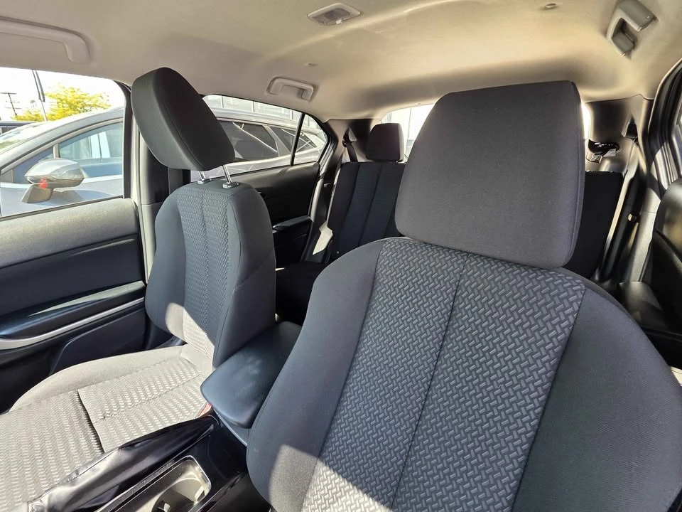 2023 Mitsubishi Eclipse Cross - Image 5 of 9