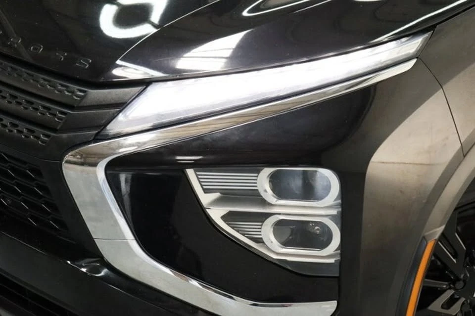 2023 Mitsubishi Eclipse Cross - Image 3 of 20
