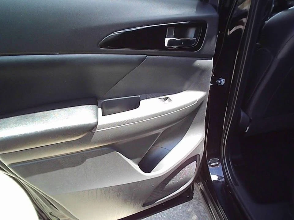 2023 Mitsubishi Eclipse Cross - Image 12 of 20