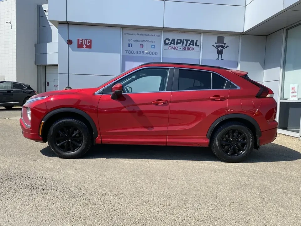 2023 Mitsubishi Eclipse Cross - Image 2 of 13