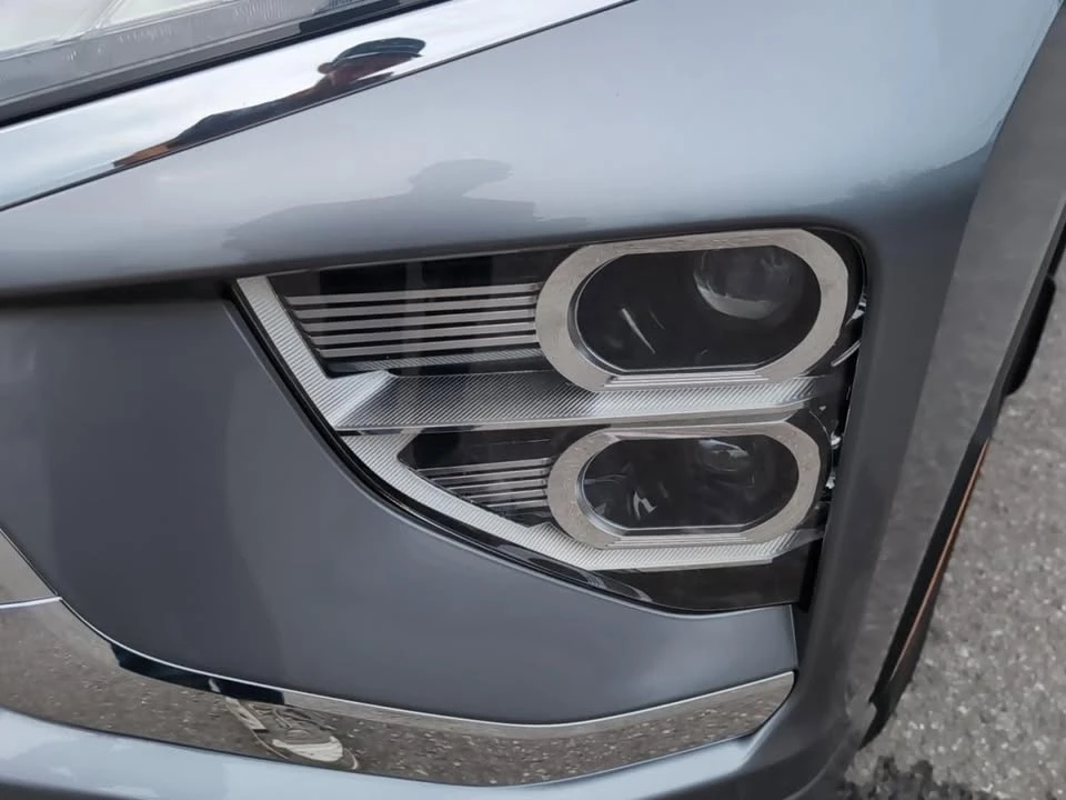 2023 Mitsubishi Eclipse Cross - Image 9 of 20