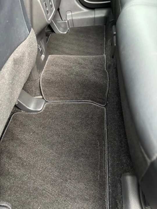 2023 Mitsubishi Eclipse Cross - Image 9 of 10