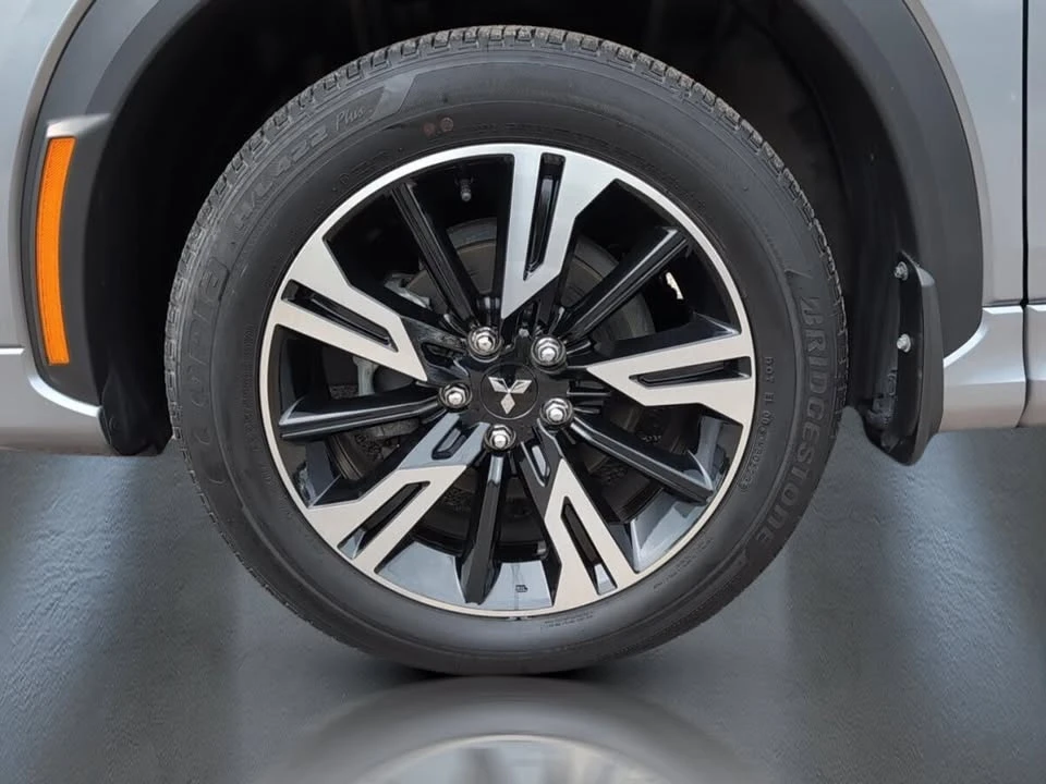 2023 Mitsubishi Eclipse Cross - Image 6 of 20
