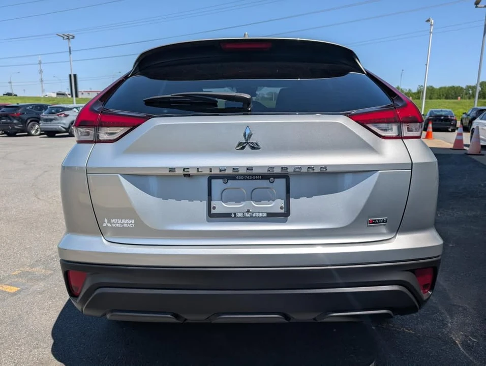 2023 Mitsubishi Eclipse Cross - Image 4 of 10