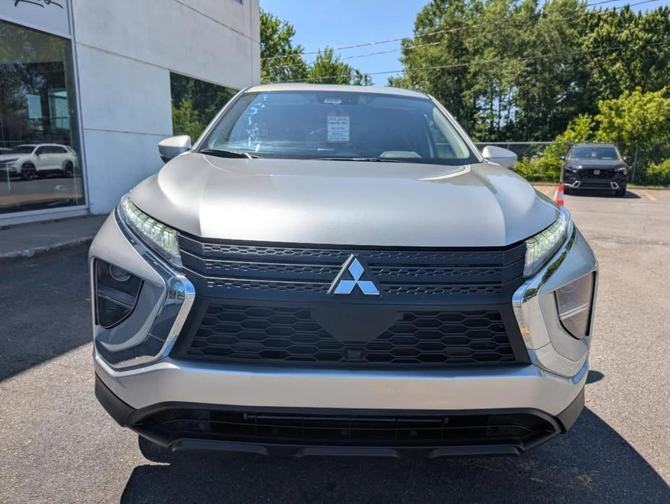 2023 Mitsubishi Eclipse Cross - Image 8 of 10