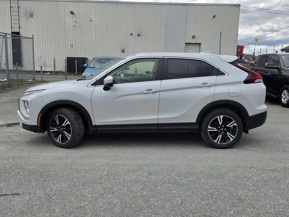 2023 Mitsubishi Eclipse Cross - Image 8 of 10