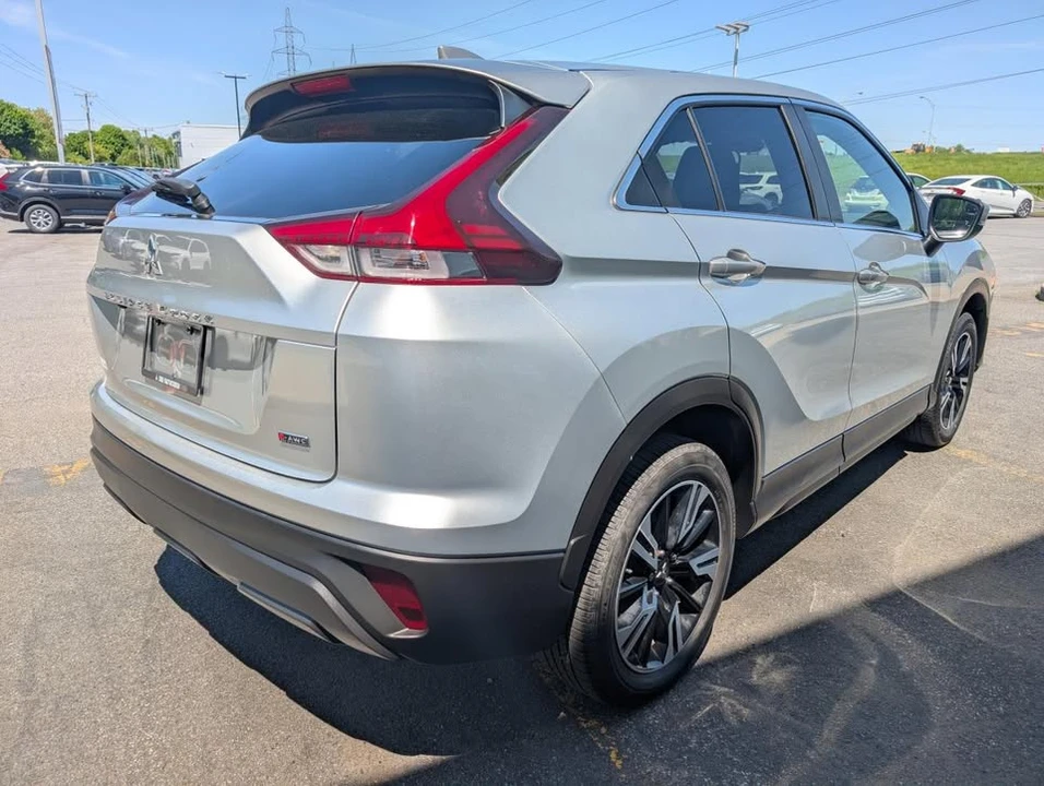 2023 Mitsubishi Eclipse Cross - Image 5 of 10