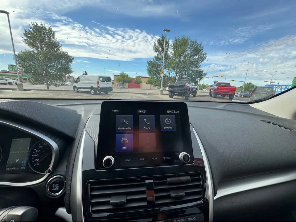 2023 Mitsubishi Eclipse Cross - Image 8 of 13