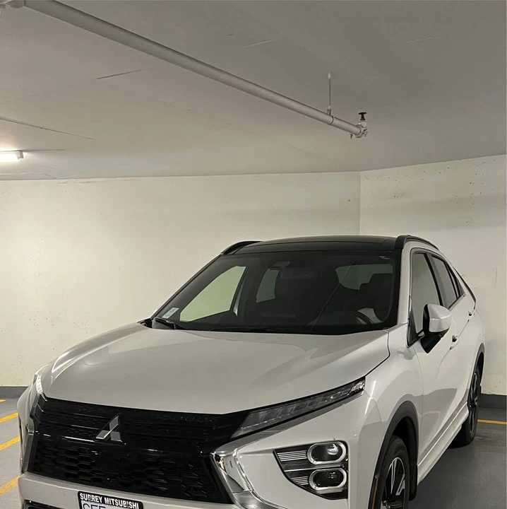 2023 Mitsubishi Eclipse Cross - Image 2 of 12