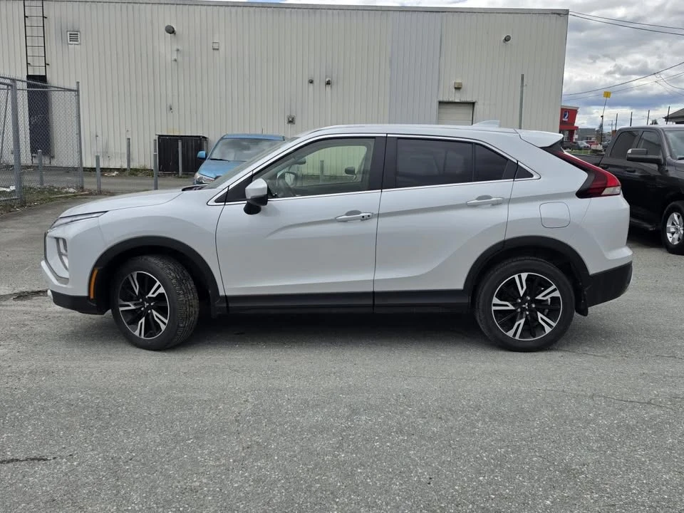 2023 Mitsubishi Eclipse Cross - Image 8 of 10