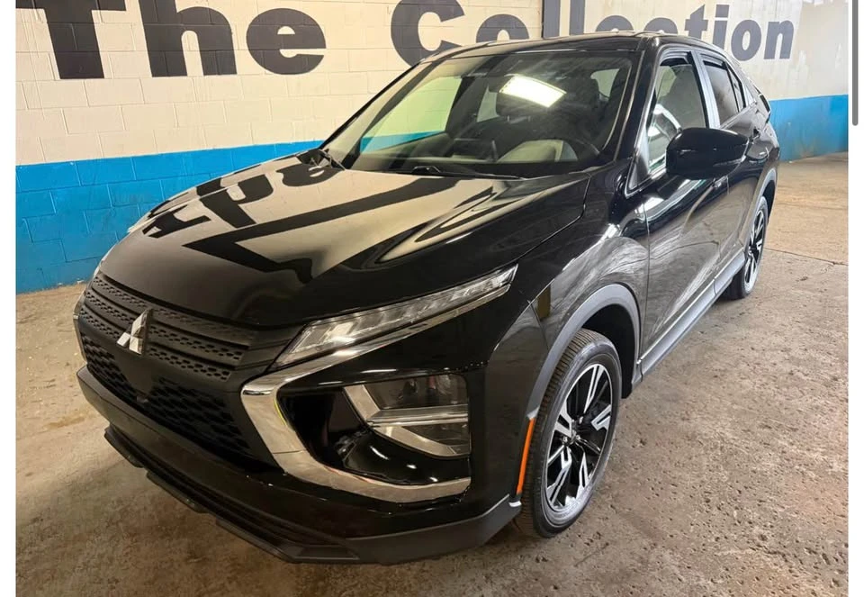 2023 Mitsubishi Eclipse Cross - Image 2 of 6
