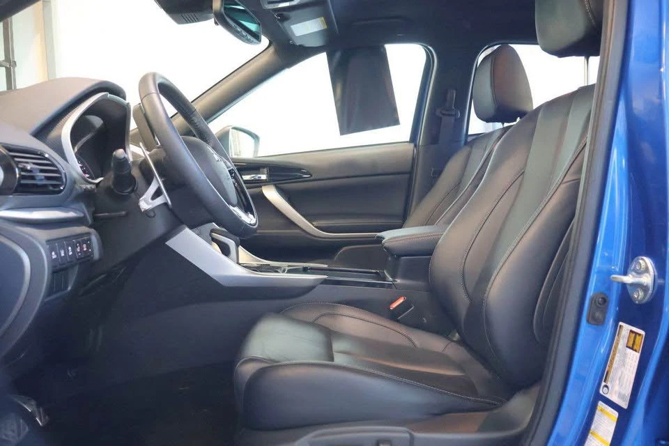 2023 Mitsubishi Eclipse Cross - Image 8 of 17