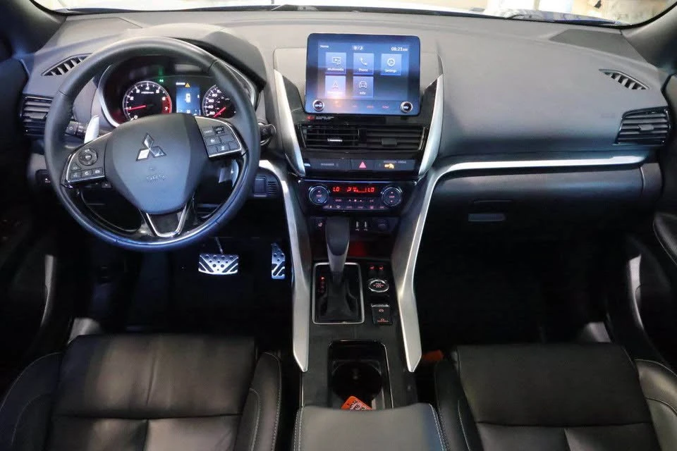 2023 Mitsubishi Eclipse Cross - Image 12 of 17