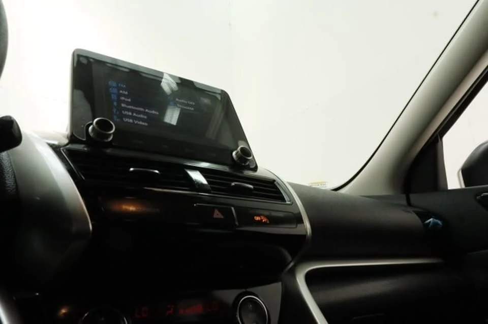 2023 Mitsubishi Eclipse Cross - Image 14 of 20