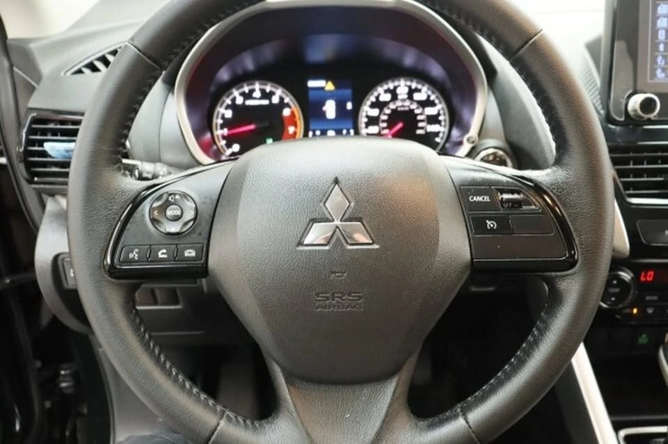 2023 Mitsubishi Eclipse Cross - Image 10 of 20