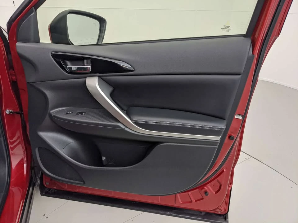 2023 Mitsubishi Eclipse Cross - Image 7 of 20