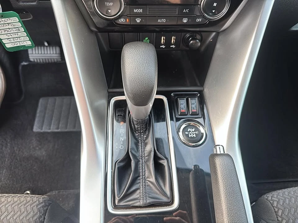 2023 Mitsubishi Eclipse Cross - Image 14 of 19