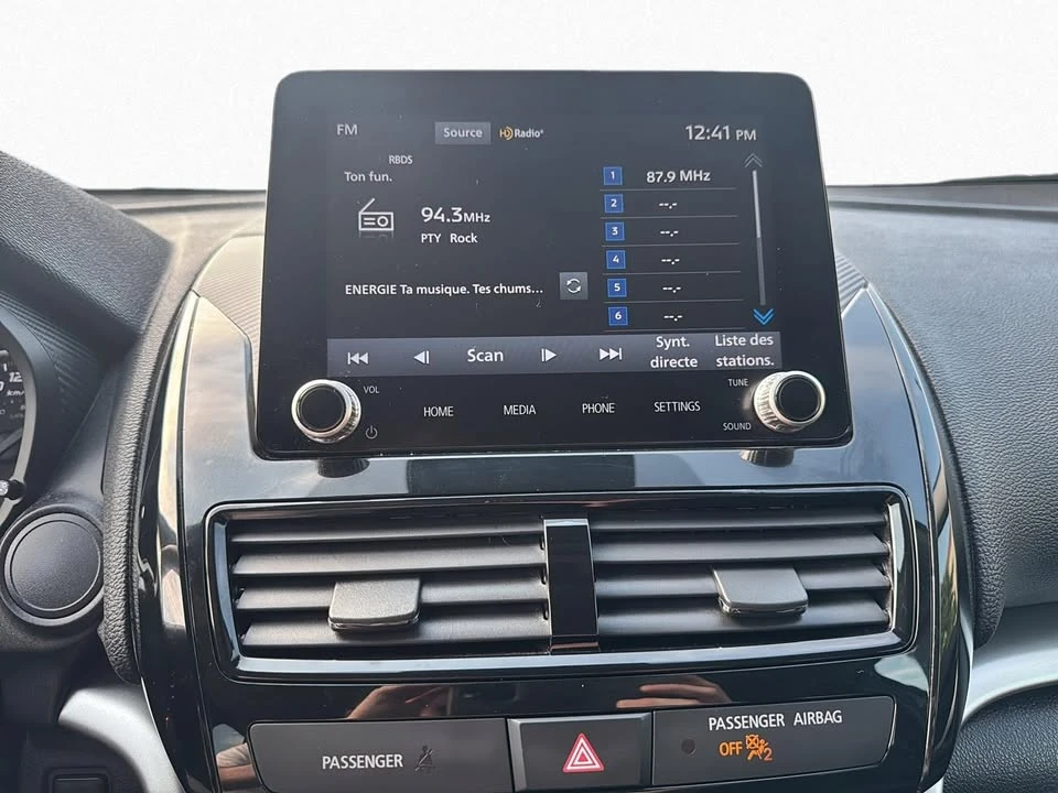2023 Mitsubishi Eclipse Cross - Image 17 of 19