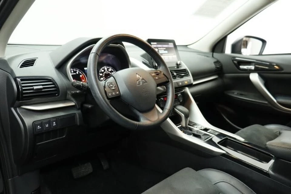 2023 Mitsubishi Eclipse Cross - Image 5 of 20