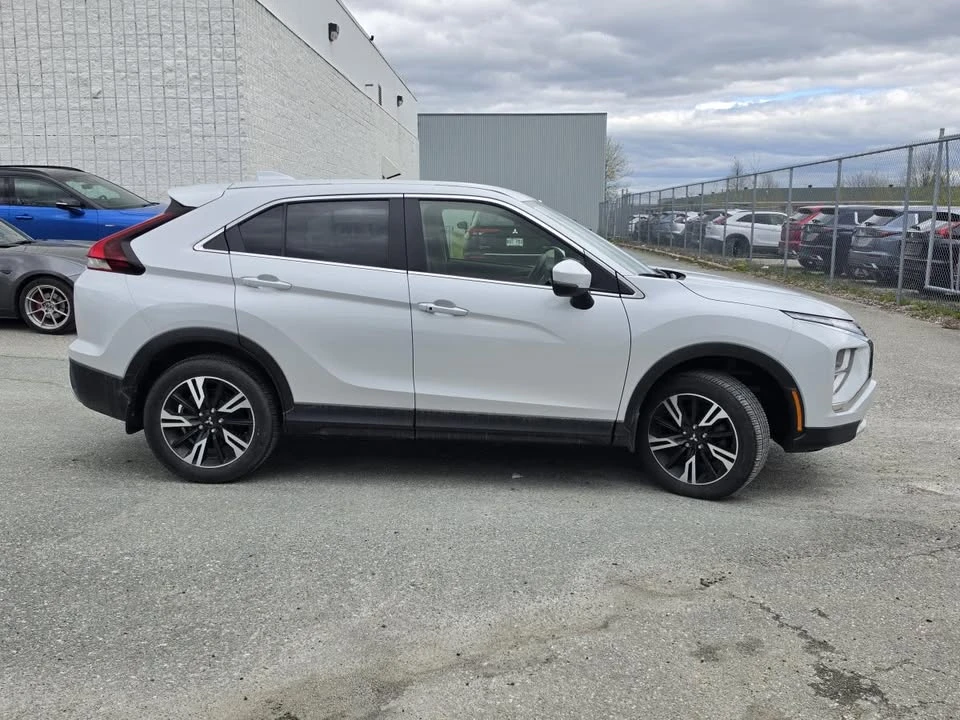 2023 Mitsubishi Eclipse Cross - Image 4 of 10