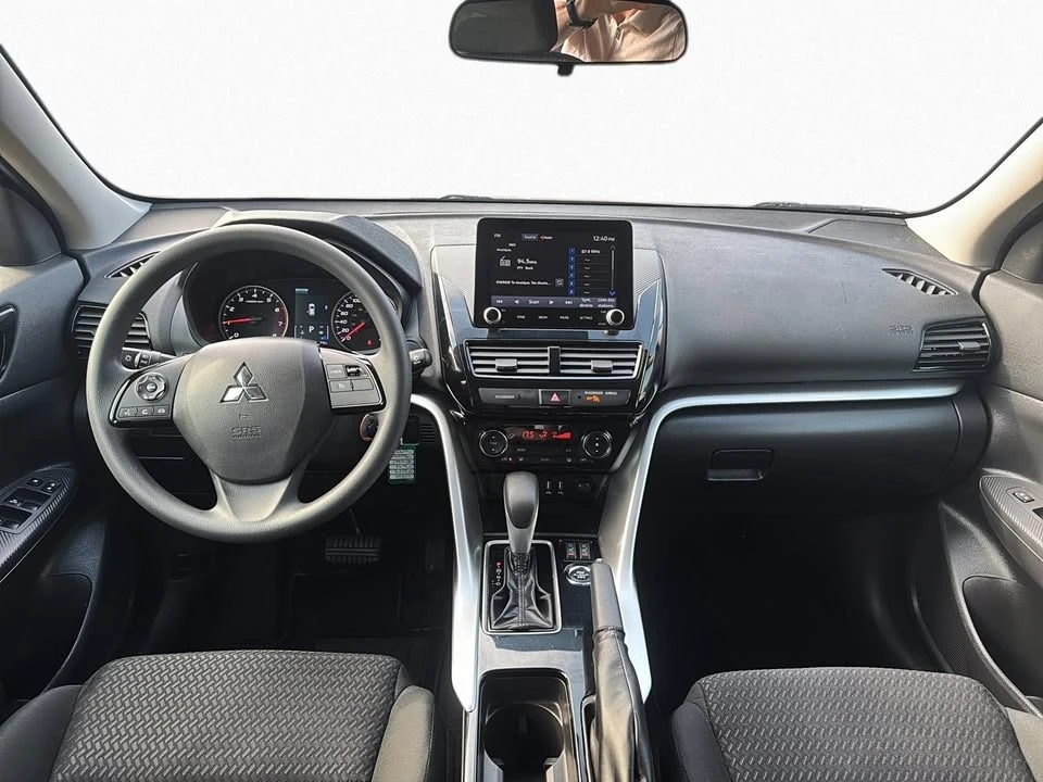 2023 Mitsubishi Eclipse Cross - Image 9 of 19