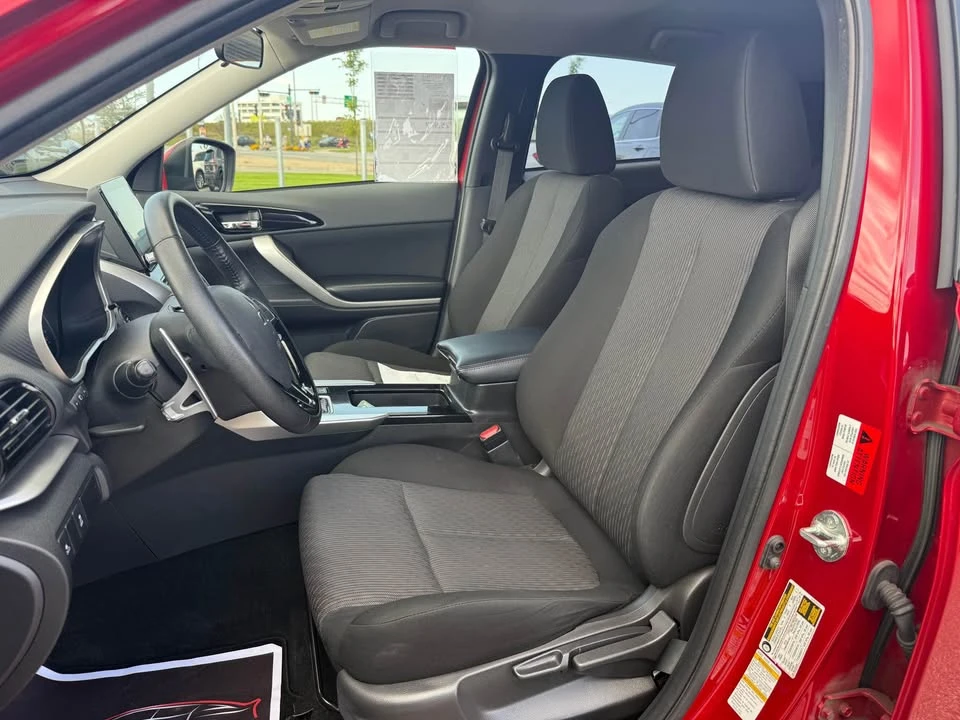 2023 Mitsubishi Eclipse Cross - Image 13 of 19
