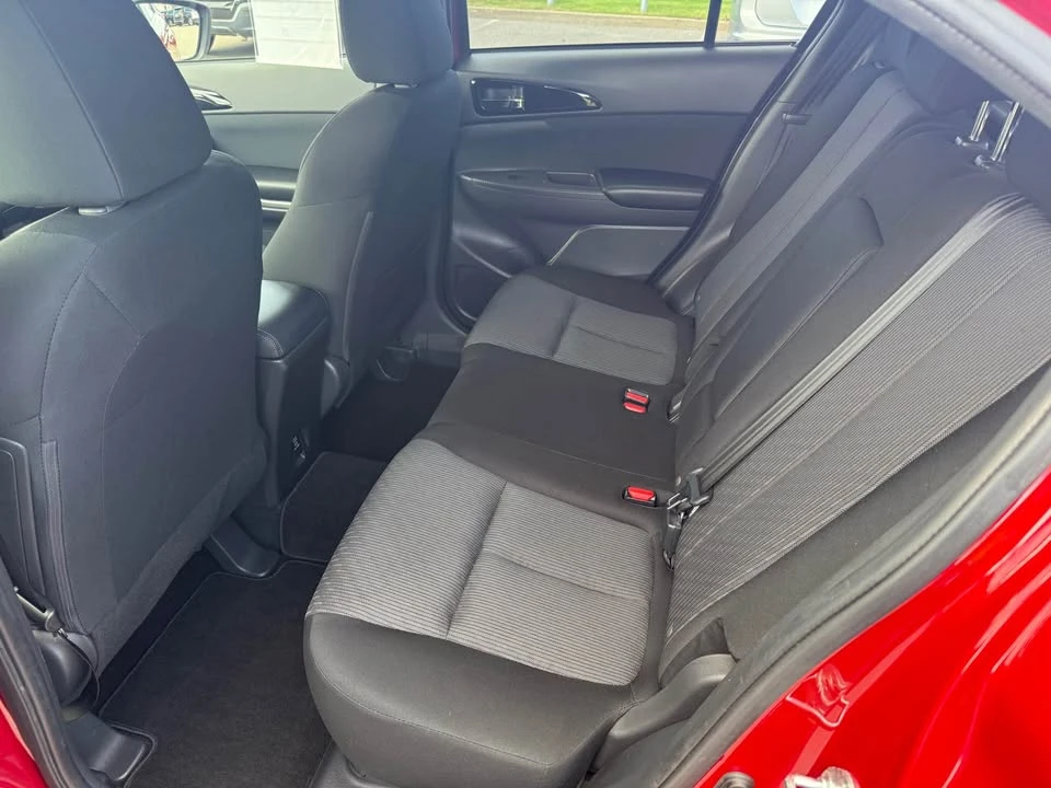 2023 Mitsubishi Eclipse Cross - Image 11 of 19