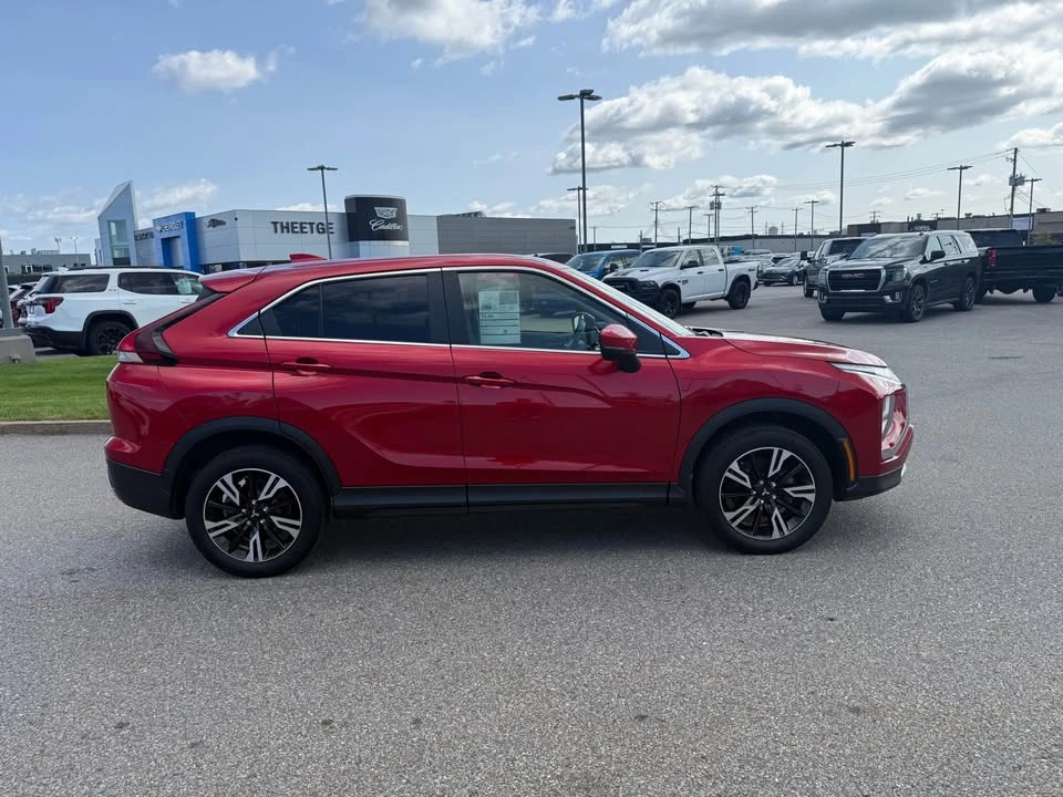 2023 Mitsubishi Eclipse Cross - Image 4 of 19