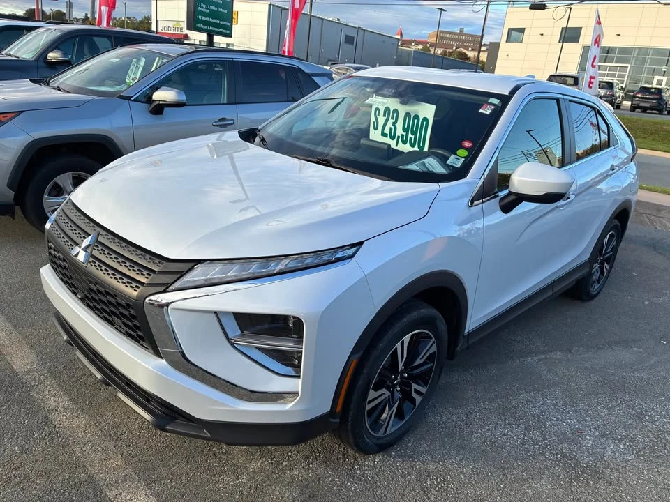 2023 Mitsubishi Eclipse Cross - Image 2 of 8