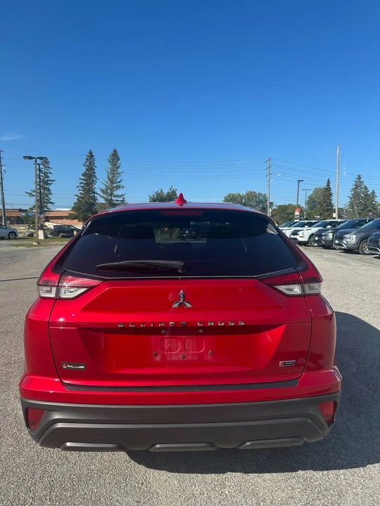 2023 Mitsubishi Eclipse Cross - Image 2 of 5