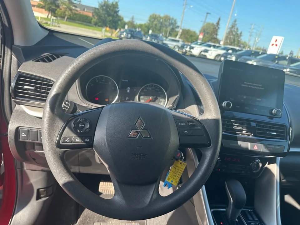 2023 Mitsubishi Eclipse Cross - Image 3 of 5
