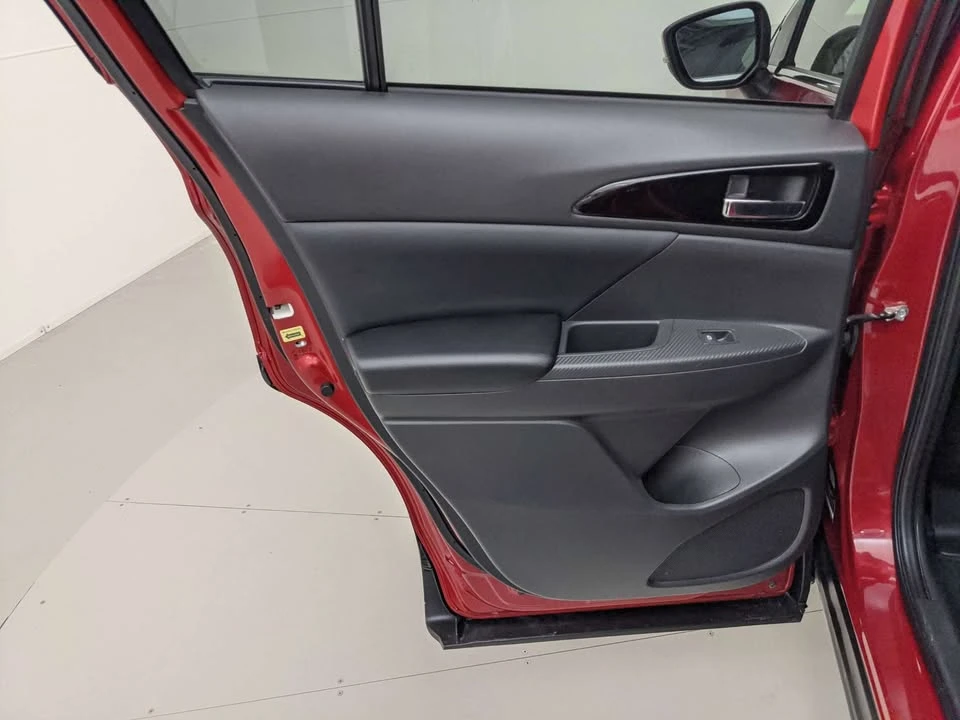 2023 Mitsubishi Eclipse Cross - Image 11 of 20
