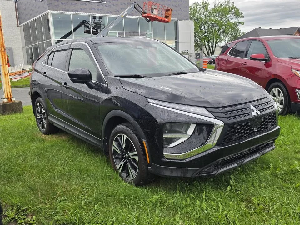 2023 Mitsubishi Eclipse Cross - Image 3 of 10