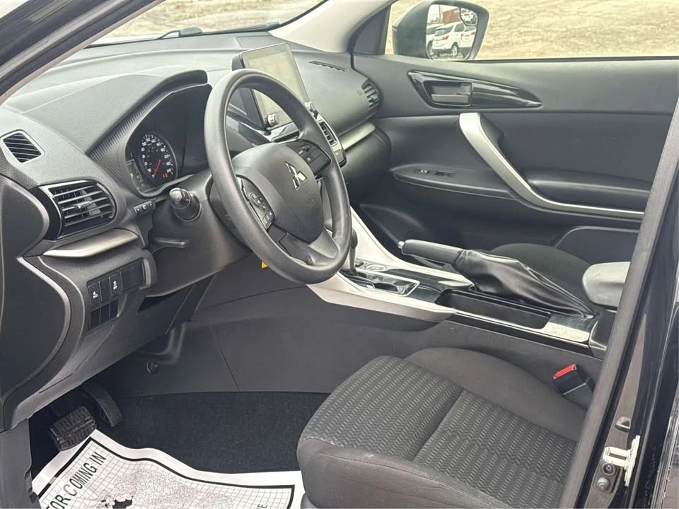 2023 Mitsubishi Eclipse Cross - Image 9 of 20