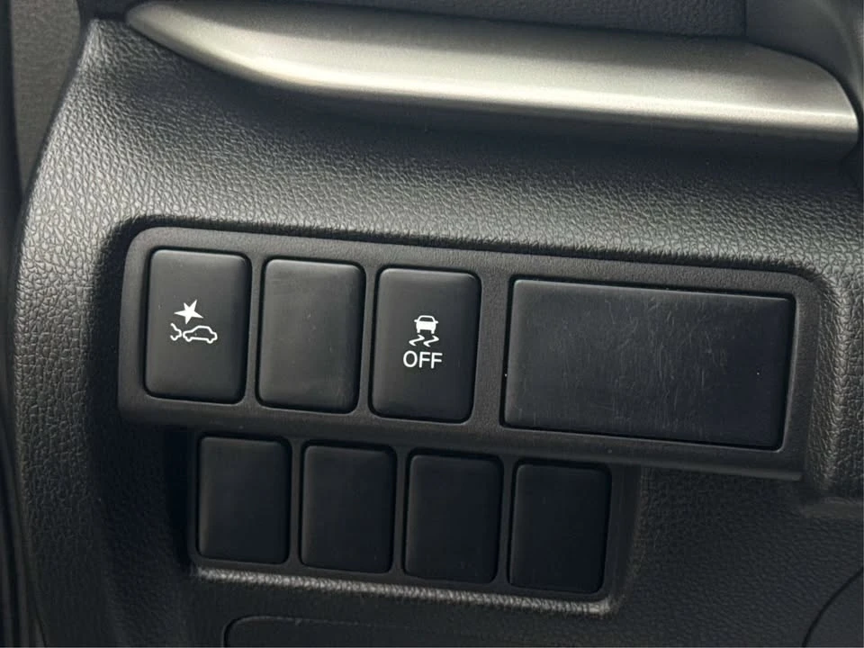 2023 Mitsubishi Eclipse Cross - Image 16 of 20