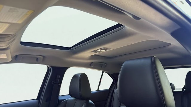 2023 Mitsubishi Eclipse Cross - Image 15 of 20