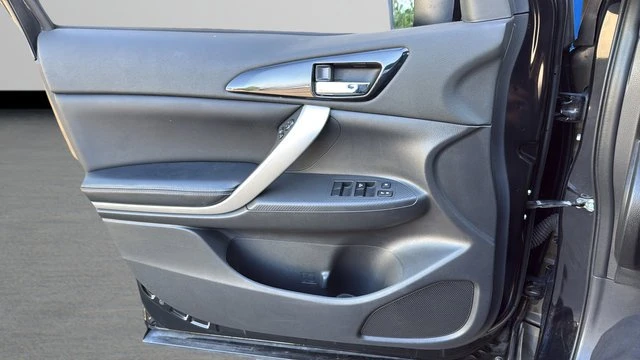 2023 Mitsubishi Eclipse Cross - Image 10 of 20