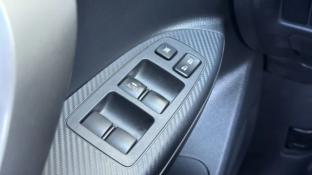 2023 Mitsubishi Eclipse Cross - Image 12 of 20