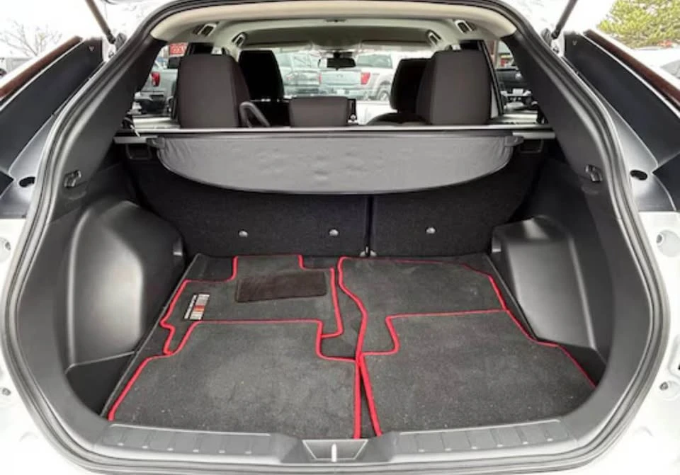 2023 Mitsubishi Eclipse Cross - Image 7 of 8