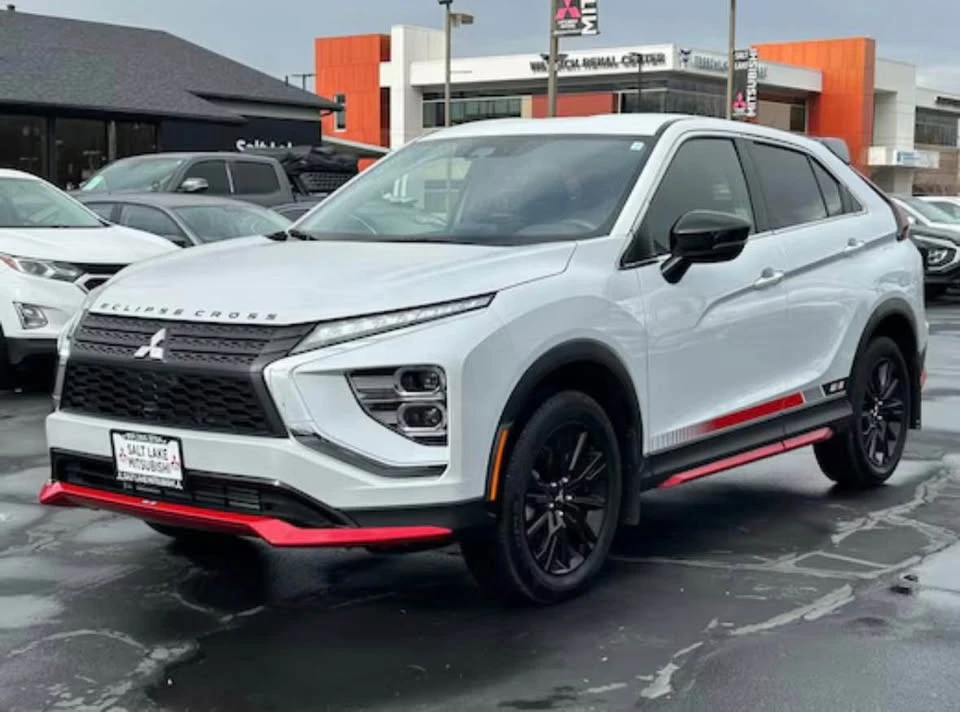 2023 Mitsubishi Eclipse Cross - Image 2 of 8
