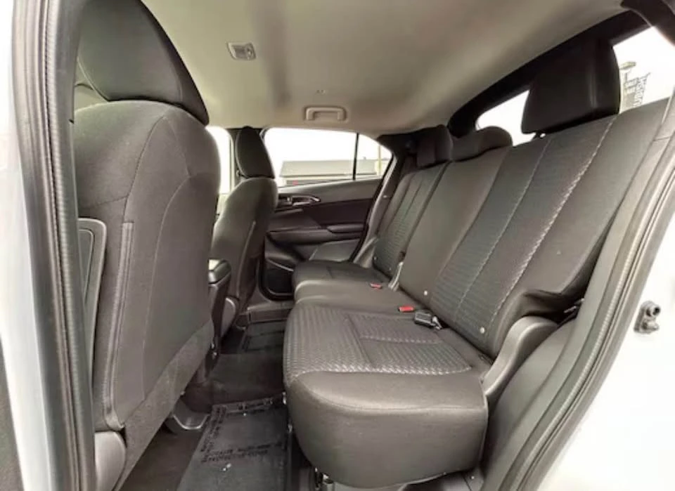 2023 Mitsubishi Eclipse Cross - Image 6 of 8