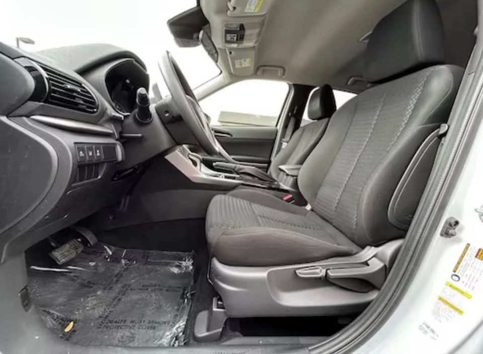 2023 Mitsubishi Eclipse Cross - Image 5 of 8