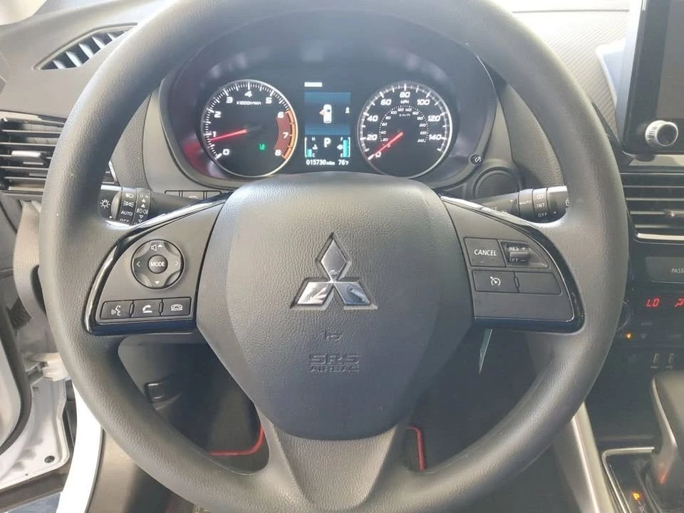 2023 Mitsubishi Eclipse Cross - Image 4 of 6