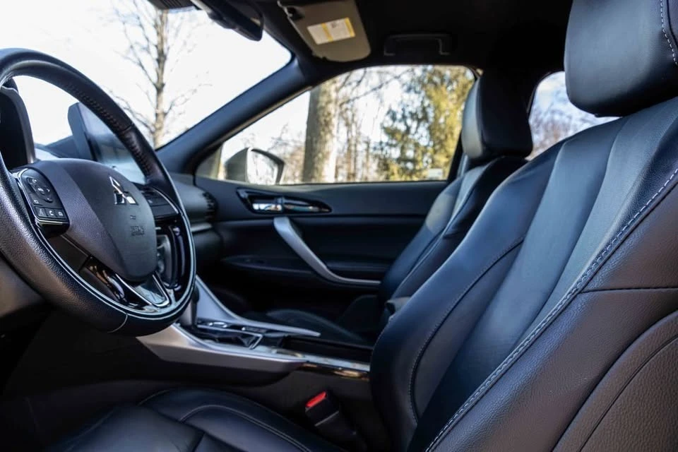 2023 Mitsubishi Eclipse Cross - Image 3 of 6