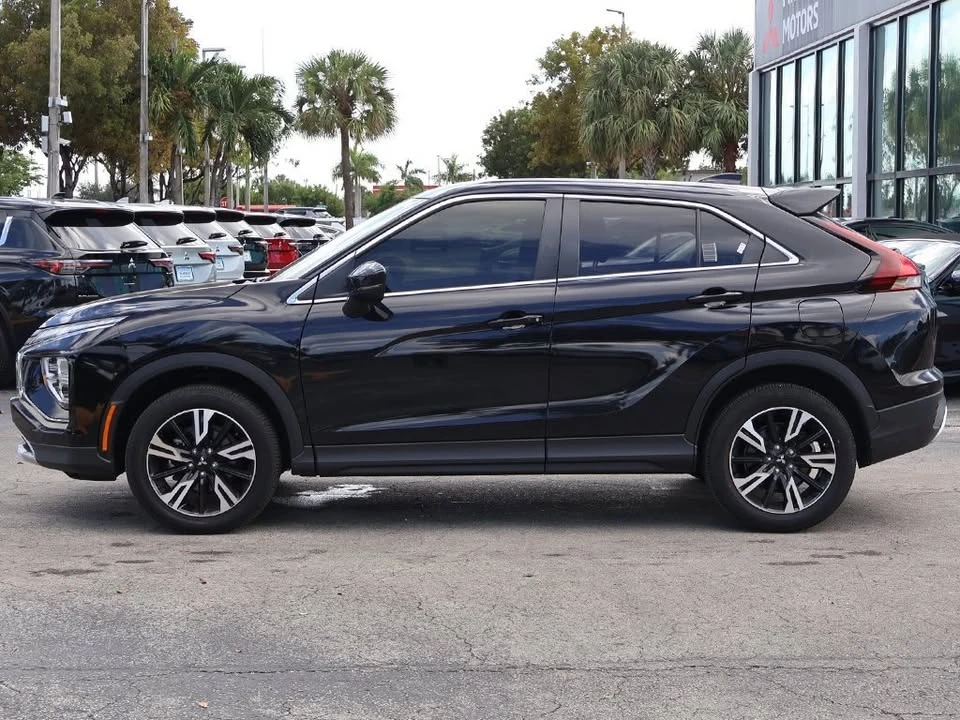 2023 Mitsubishi Eclipse Cross - Image 5 of 17