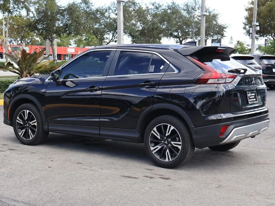 2023 Mitsubishi Eclipse Cross - Image 3 of 17